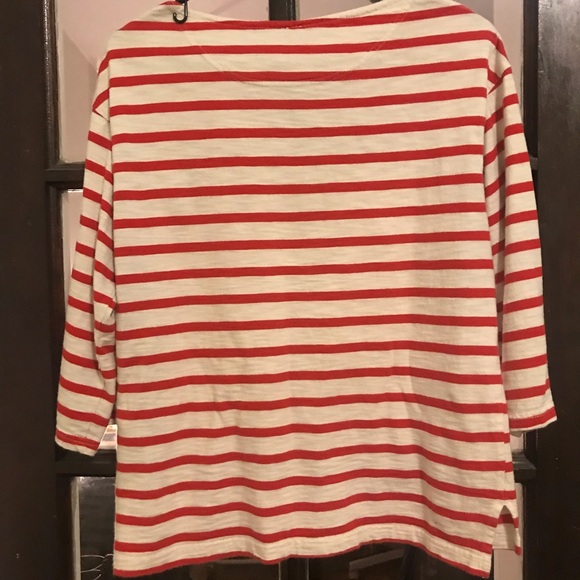 Levi’s Embroidered Rose Red & White T-Shirt - Picture 4 of 5